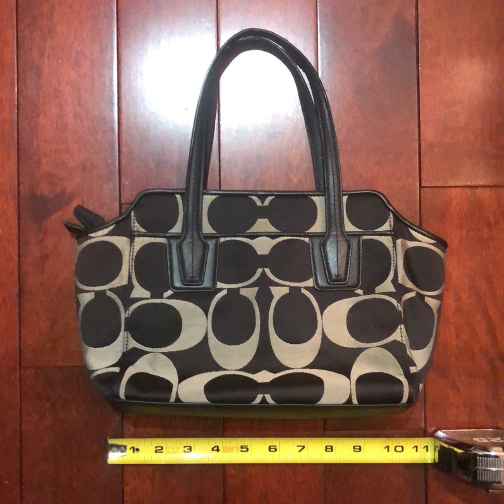 Coach purse handbag black leather gray signature C pattern shoulder bag zipper - Picture 6 of 11